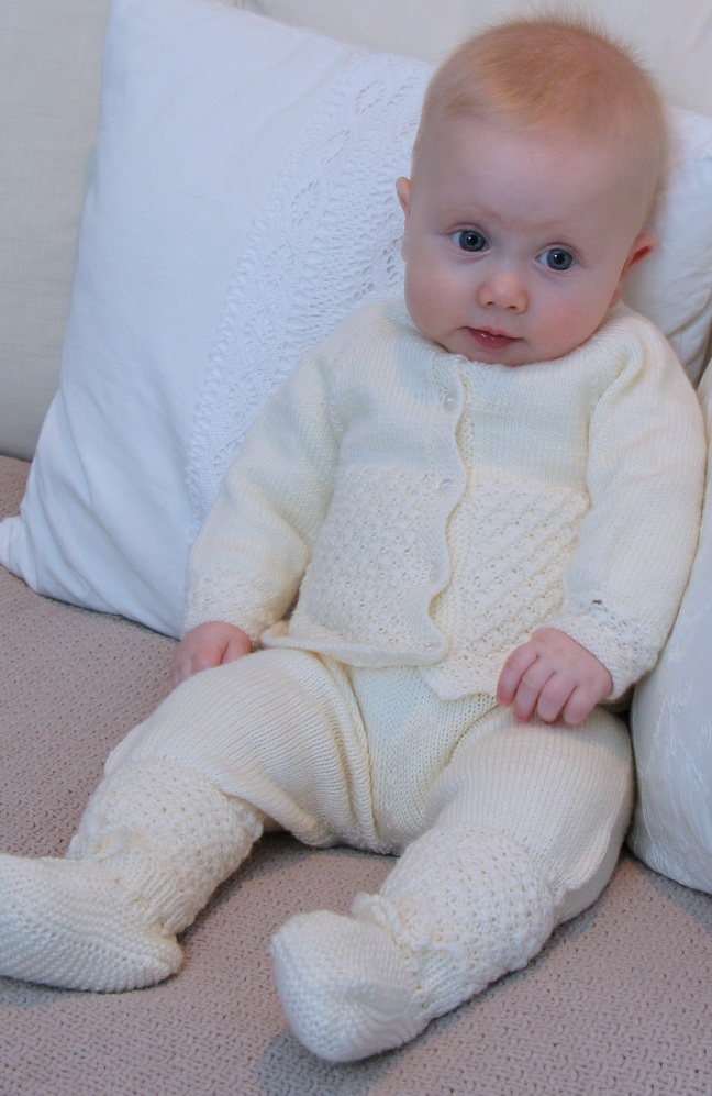 Gorgeous Baby Dress
Knitting Pattern